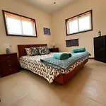 Mindelo House Vila Cha (Porto)