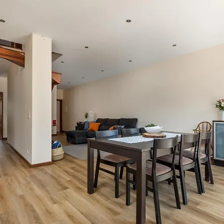 Mindelo House Vila Cha (Porto)