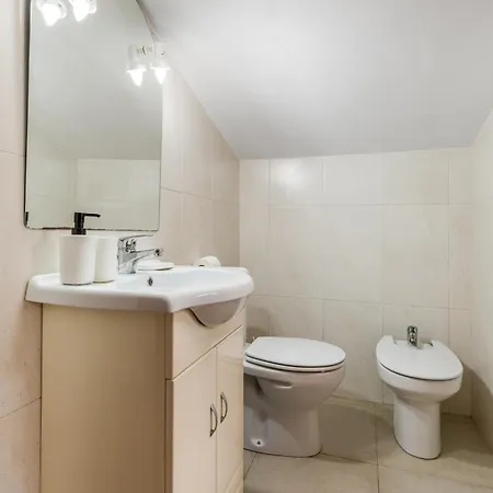Mindelo House Vila Cha (Porto)