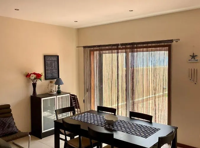 Mindelo House Tatil Evi *